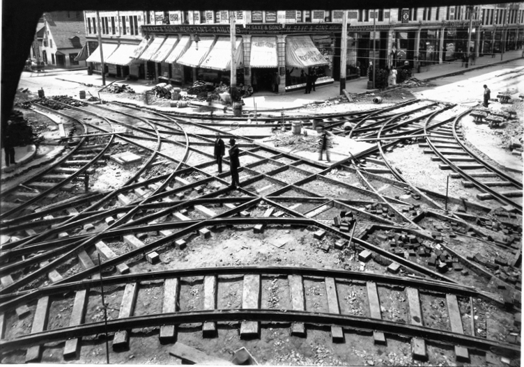 File:Tramway Montreal 1893.jpg