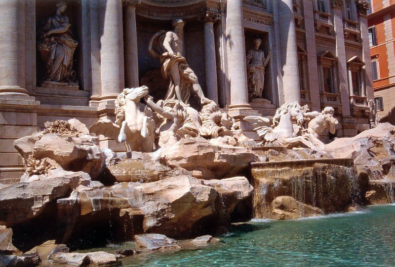 Файл:Fontana di trevi.jpg