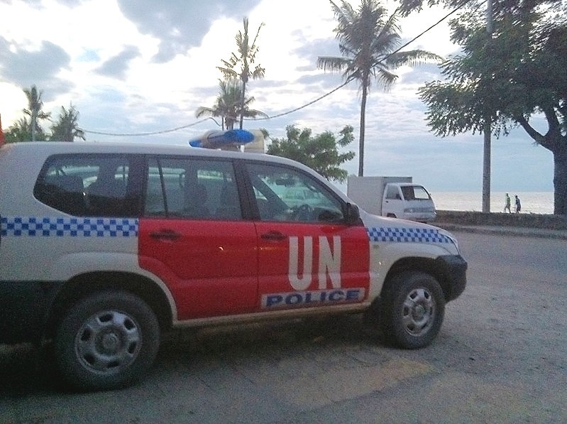 File:UN-Polizei in Dili.jpg