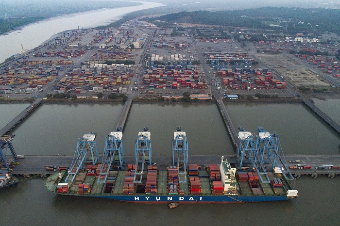 File:Jawaharlal Nehru Port (JNPT).jpg