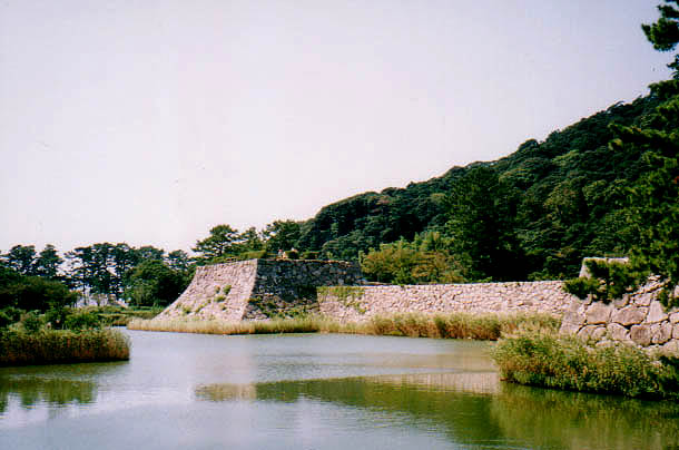 Archivo:Hagi Castle The Keep Base.jpg