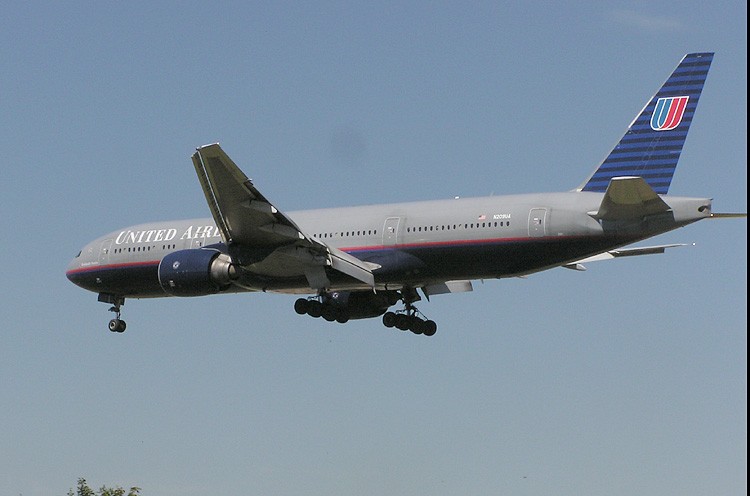 File:United.b777.arp.750pix.jpg