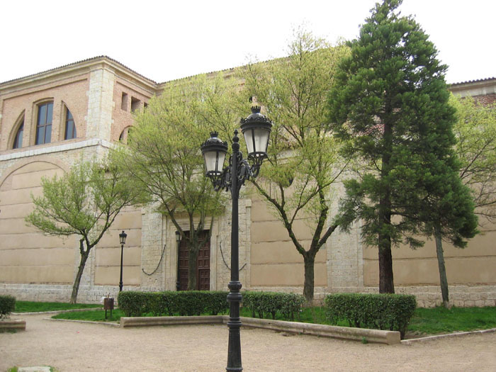 Archivo:Valladolid - Monasterio de Las Huelgas Reales.jpg