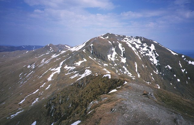 File:Ben Lawers.jpg