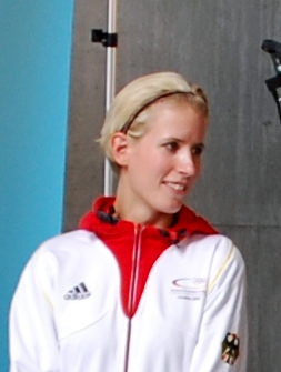 File:Olympiaeinkleidung-Bilder-Kristin Silbereisen-140 (cropped).jpg