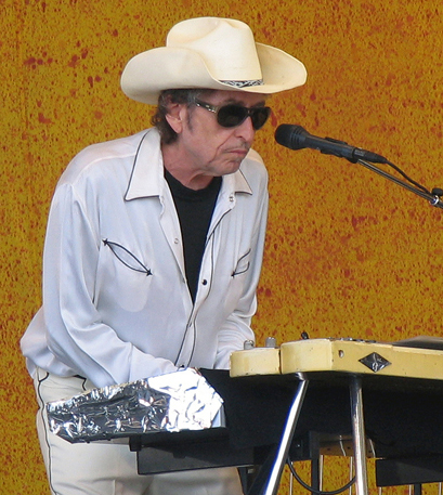 File:Paparazzo Presents Bob Dylan.jpg