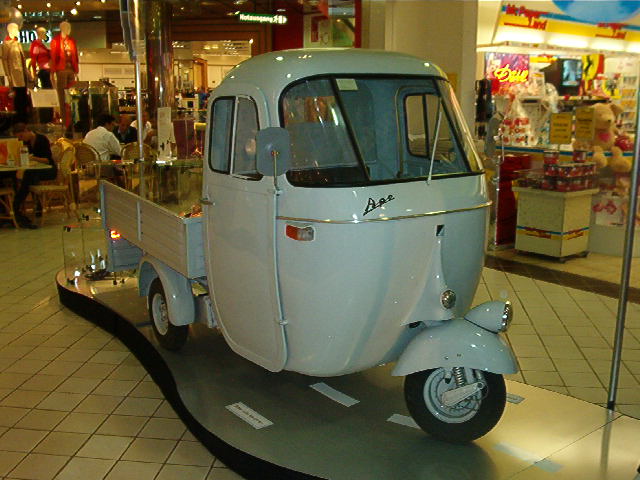 File:Piaggio Ape C.jpg