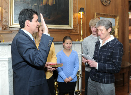 File:Secretary Jewell Swearing In Deputy Secretary Michael Connor.jpg