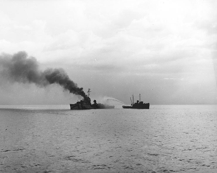 File:USS Lamson (DD-367) at Ormoc Bay.jpg