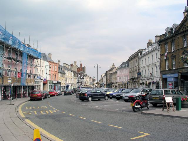 File:Cirencester marketplace - geograph.org.uk - 2446.jpg