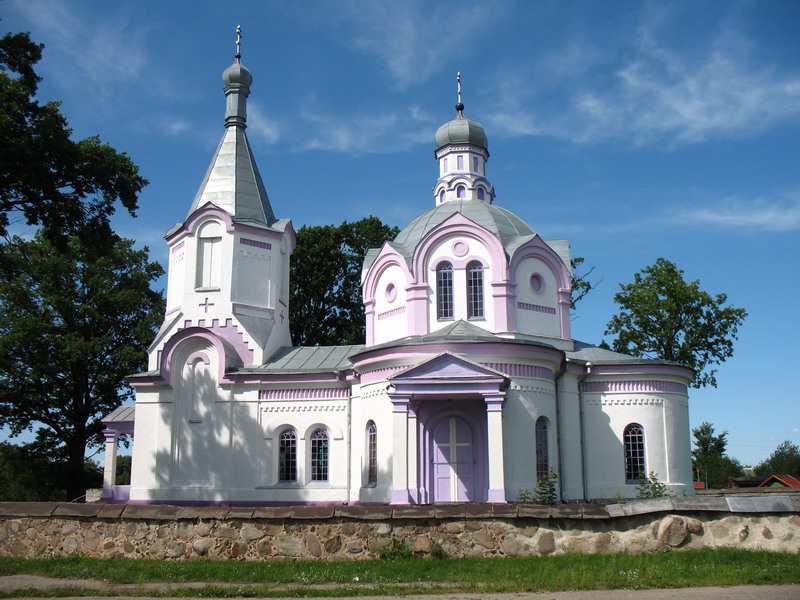 Файл:Orthodox church in Daŭhinaŭ, Biełaruś.jpg