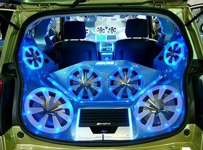 Archivo:Tuning-sonido-azul.jpg