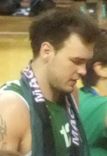 Archivo:Pat Calathes (cropped).jpg