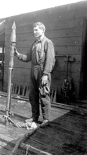 File:Whaler posed with harpoon, Alaska, ca 1915 (COBB 50).jpeg