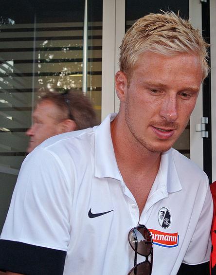 Файл:Mike Hanke cropped.jpg