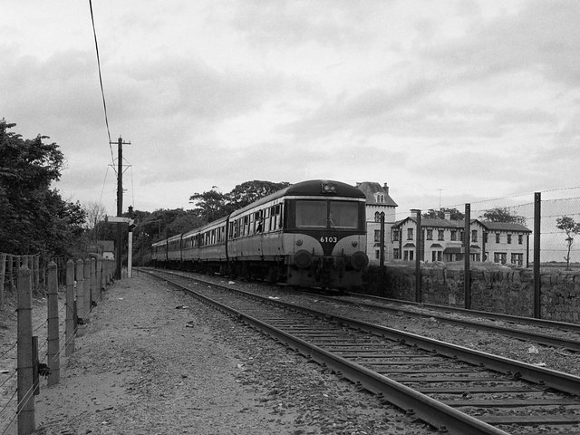 File:Train approaching Howth station - geograph.org.uk - 2438824.jpg