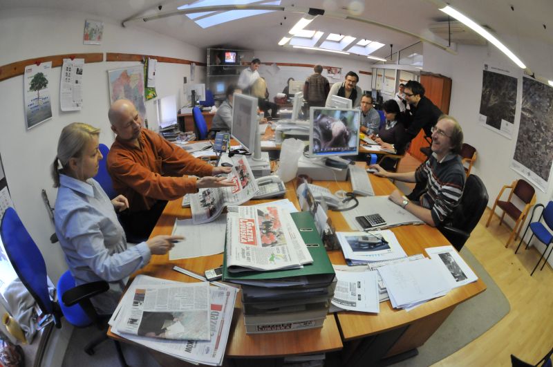 File:Gazeta Lubuska newsroom.jpg