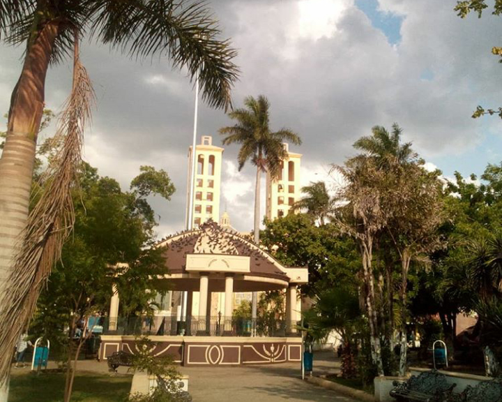 Archivo:Centro en Ciudad Mante, Tamaulipas.jpg