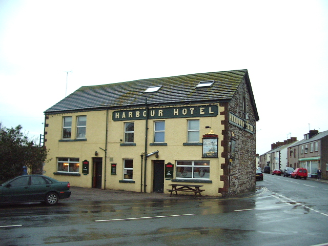 File:The Harbour Hotel, Haverigg - geograph.org.uk - 250213.jpg