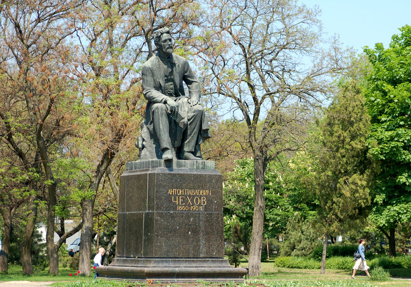 File:Chekhov-Statue-Taganrog2006.jpg