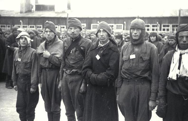 Файл:Bundesarchiv Bild 192-205, KZ Mauthausen, sowjetische Kriegsgefangene.jpg