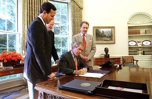 File:Bush signs Flight 93 National Memorial Act.jpg