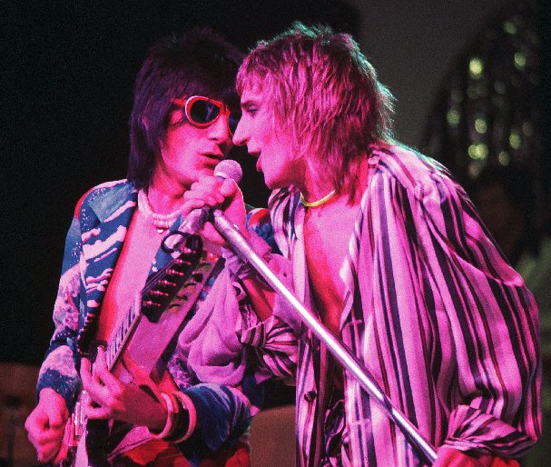 File:Rod Stewart and Ron Wood - Faces - 1975.jpg