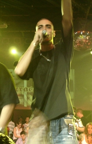 File:Marracash live.jpg