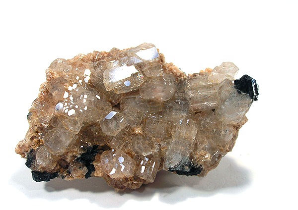 Файл:Beryl-Schorl-d05-18a.jpg