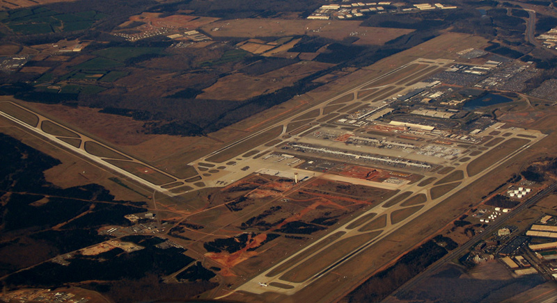 File:Dulles Airport.jpg