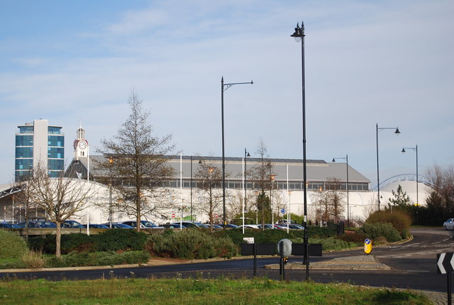 File:Dockside Outlet Centre, Chatham (geograph 3903992).jpg