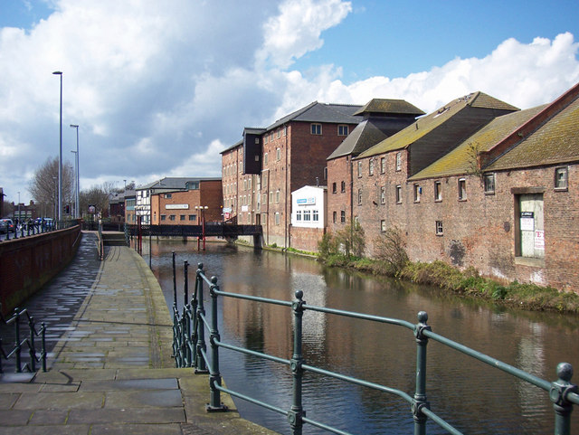 File:River Freshney - geograph.org.uk - 763166.jpg