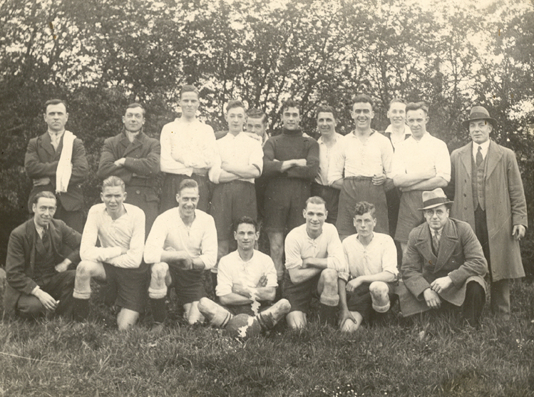 File:Nicholson Sons & Daniels Ltd. - Football Team 1934.jpg