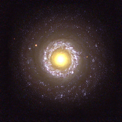 Archivo:Seyfert Galaxy NGC 7742.jpg