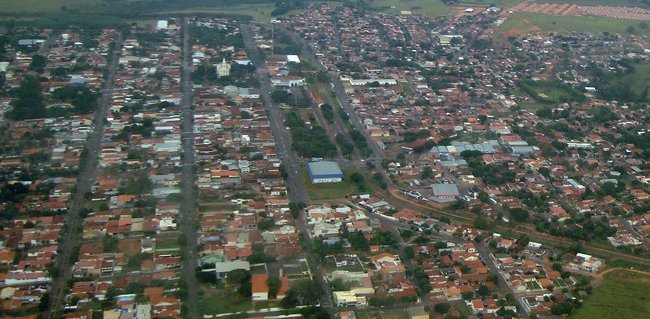 Файл:Vista aérea central de Regente Feijó.jpg