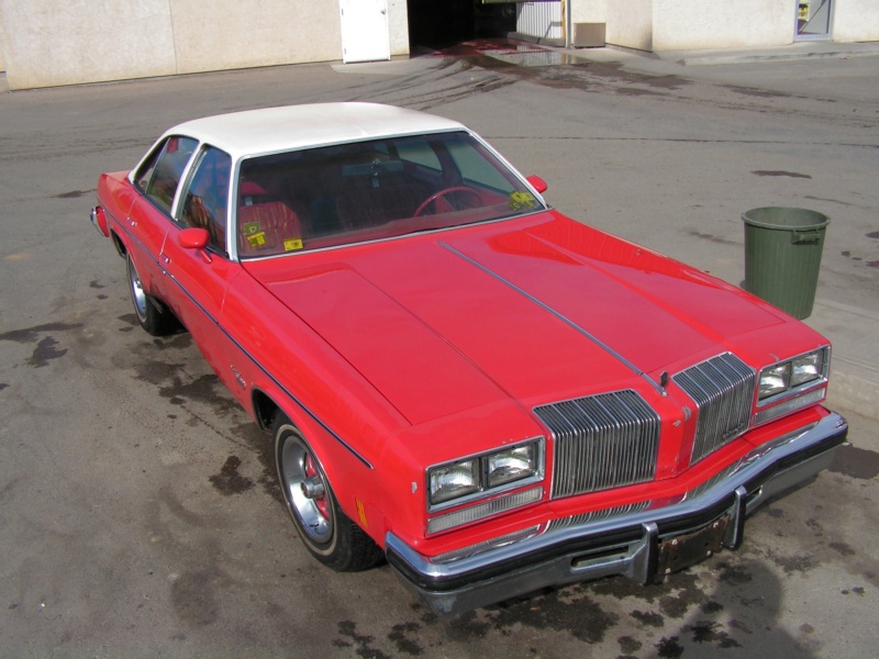 File:1977Cutlass4Door.jpg