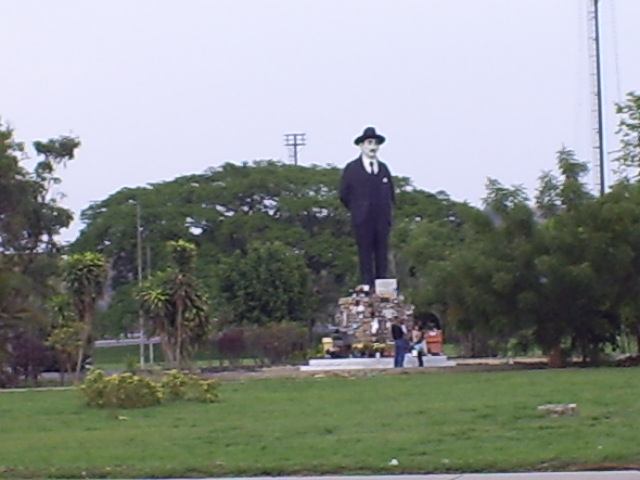 File:Jose gregorio Hernandez Statue-Guacatra.jpg