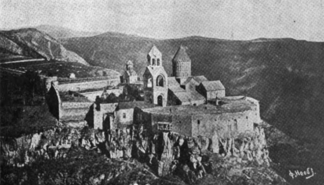 Archivo:Tatev around 1920.png