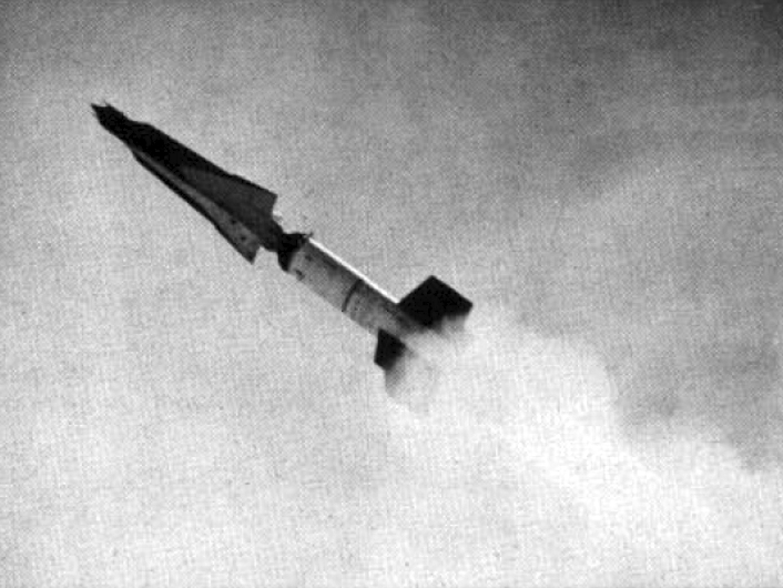 Файл:Launch of a RIM-50 Typhon missile c1962.jpg