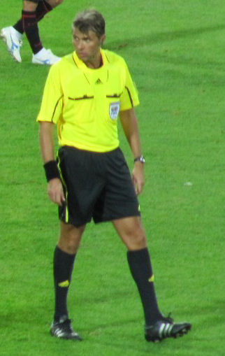 File:Roberto Rosetti 2009 FIFA CWC.jpg