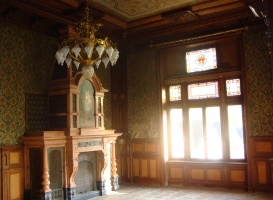 File:Esszimmer Schloss Lieser.JPG