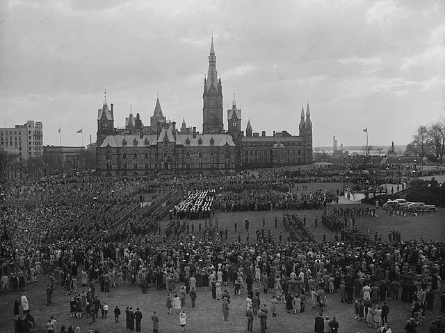 File:VEDAyParadeOttawa.jpg