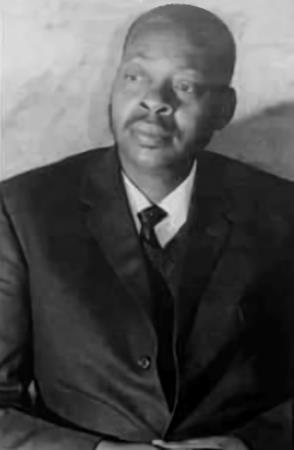 File:Cyprian Bhekuzulu kaSolomon.jpg