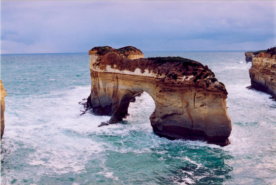 File:Loch Ard Gorge 1.jpg