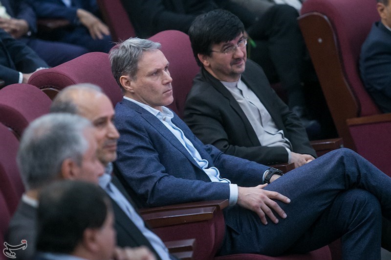 File:Marco van Basten in Tehran.jpg