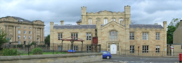 File:College and Apartments - geograph.org.uk - 37171.jpg