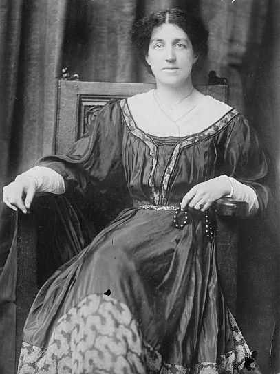 Файл:May Morris.jpg