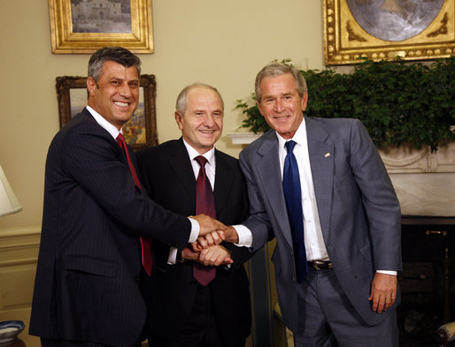 File:President Bush with leaders of Kosovo.jpg