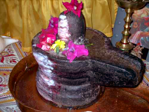 Archivo:Shiva Lingam.jpg