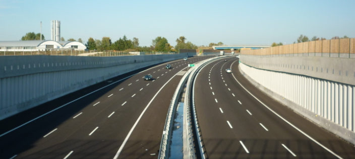 File:A4 autostrada passante di mestre.png